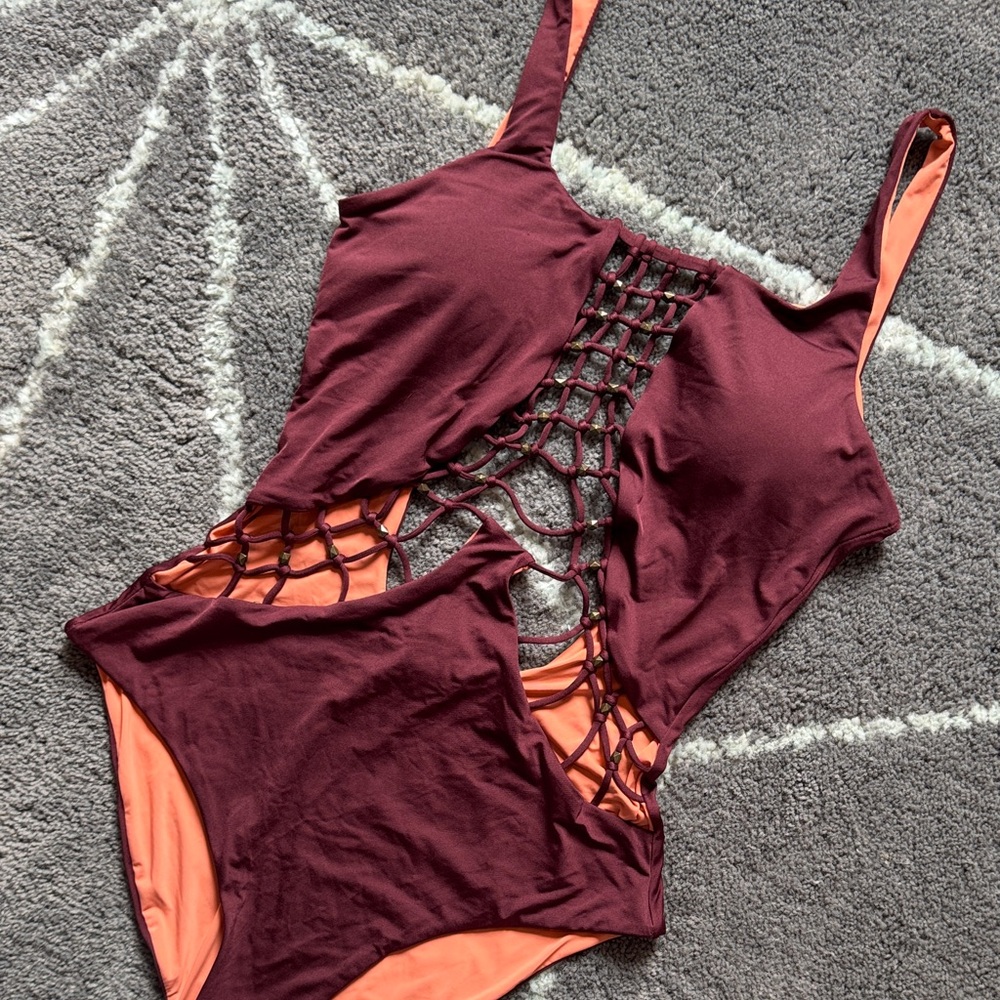 NWOT Dolce Vita Macramé Cutout One-Piece Swimsuit, Burgundy/Maroon Medium
